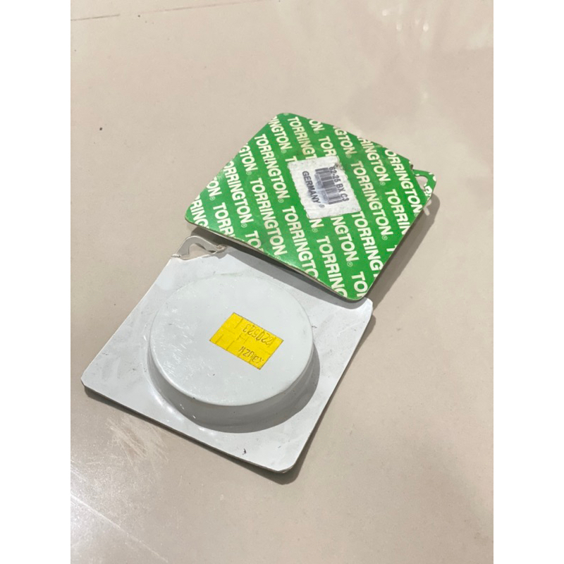 laher / laker / bearing kruk as kanan / kiri vespa torrington germany