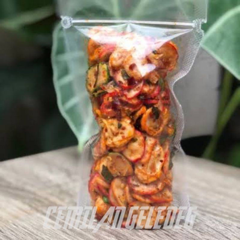 

Kerupuk Seblak Bantat Pedas Daun jeruk 100gr - Cemilan Geledeg