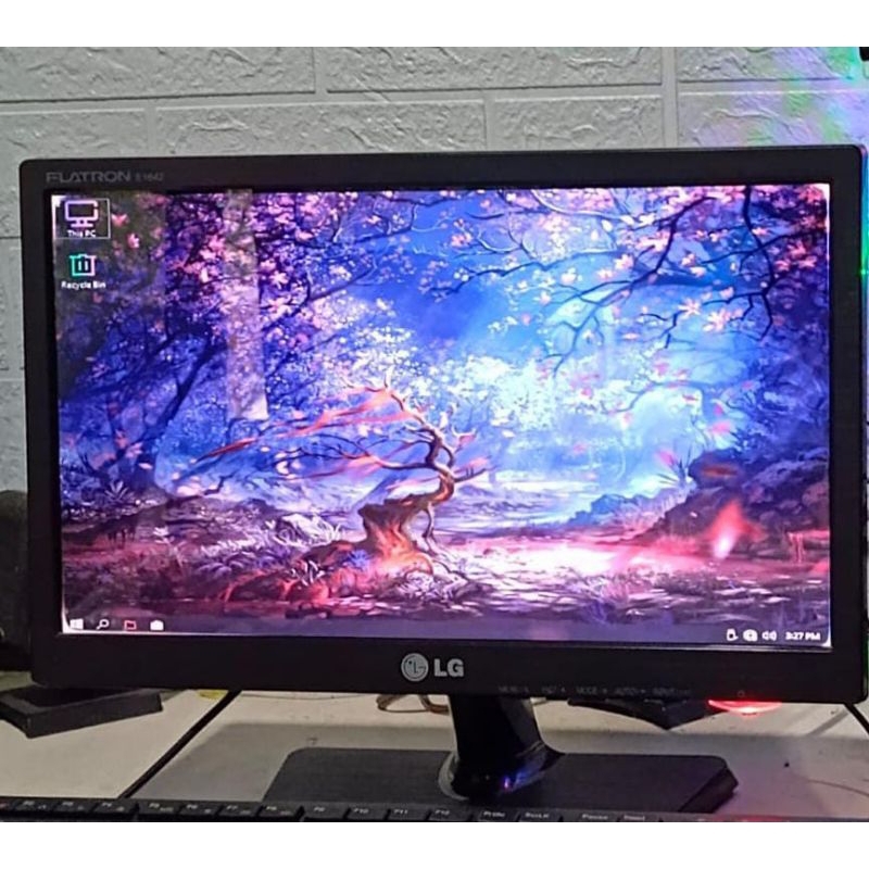 monitor komputer minus spot 16 inch