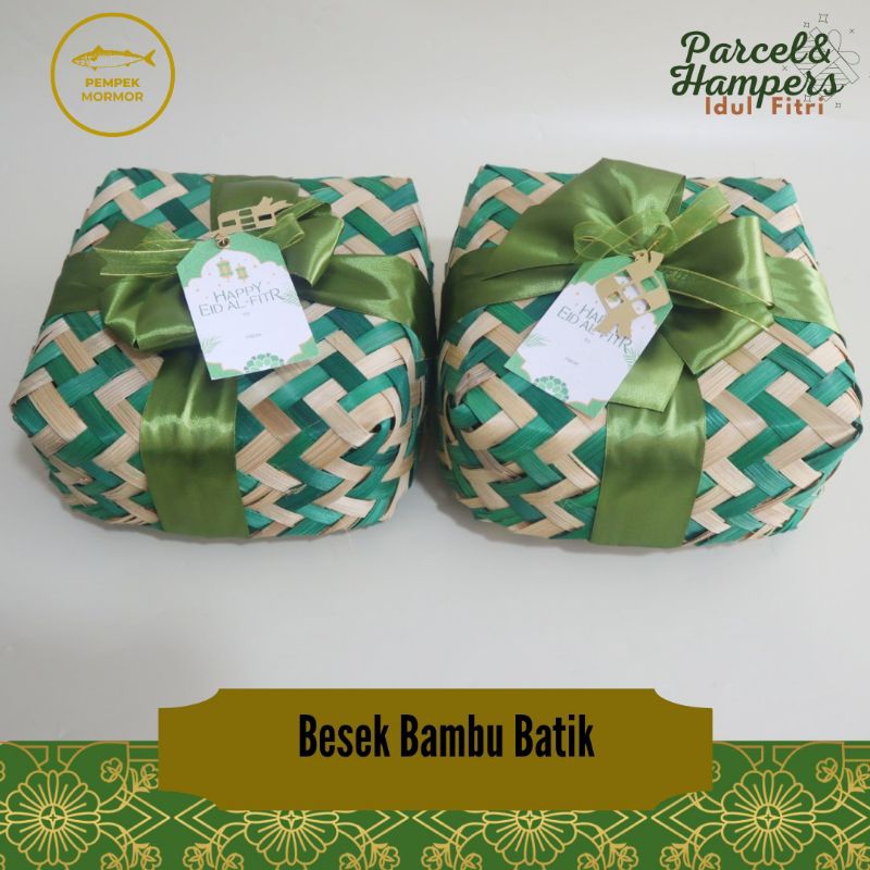 

Hampers pempek besek batik