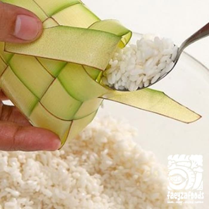 

Nafariz724 50 Lembar Janur Kelapa Atau Daun Kelapa Muda Bahan Cangkang Ketupat Untuk Lebaran