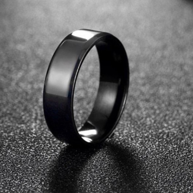 cincin titanium model hitam polos kualitas anti karat untum pria wanita keren