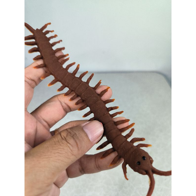 mainan karet kelabang besar 17 cm