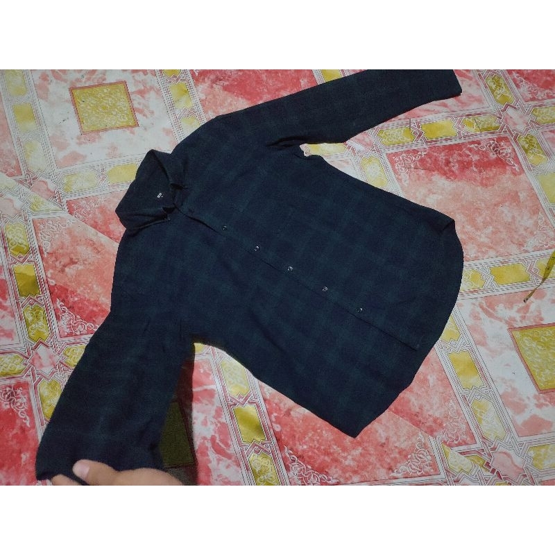 Kemeja Flanel Uniqlo hijau M