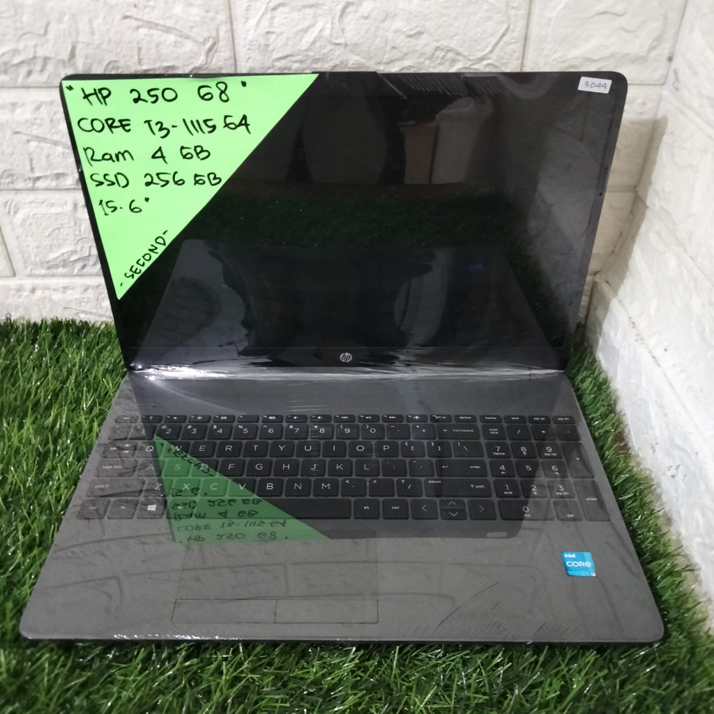 MURAH HP 250 G8 CORE I3-1115G4 RAM 4GB SSD 256GB 15,6" (3044)
