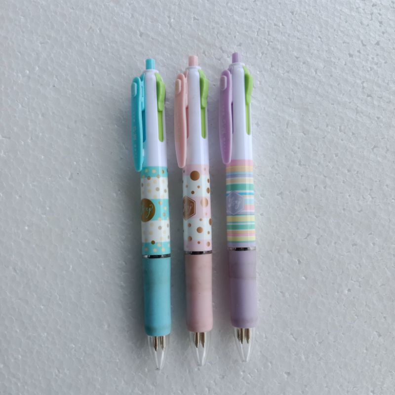 

KF | Pulpen M&G 4 warna Hitam, biru, Merah, Hijau 0.7 mm ABP803R5 - SATUAN