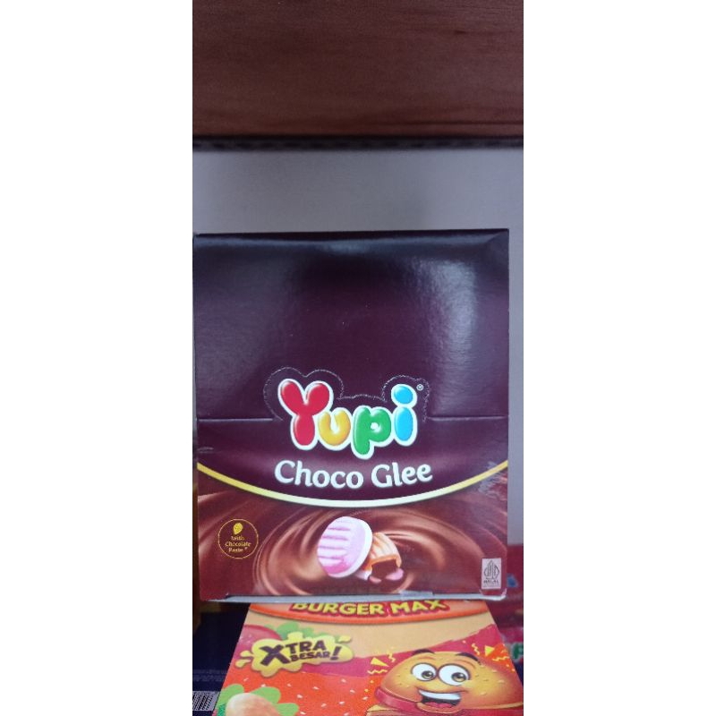 

YUPI CHOCO GLEE 1KOTAK ISI 24PCS