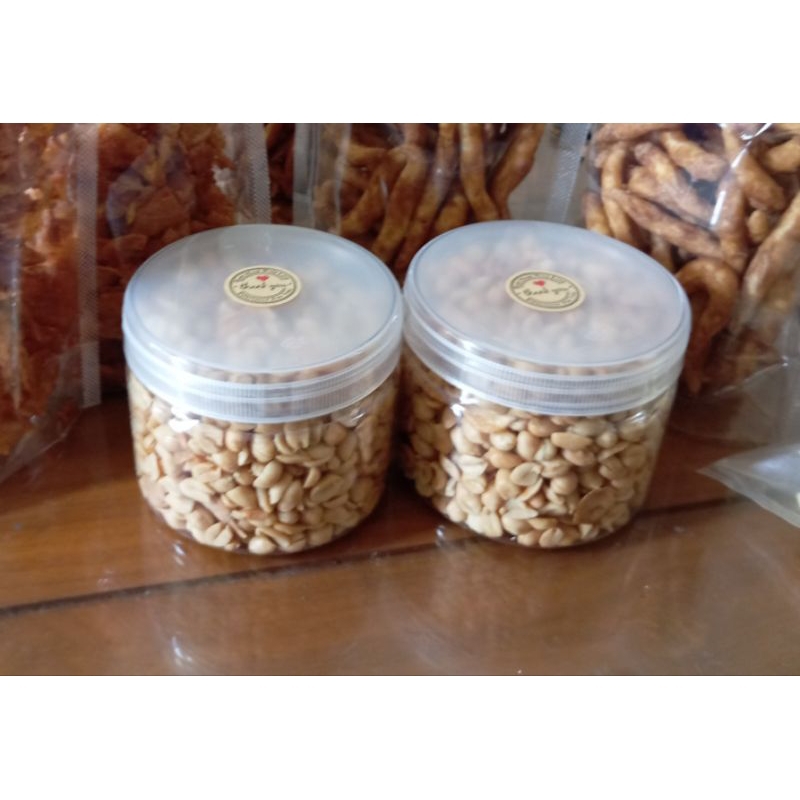 

kacang bawang renyah gurih