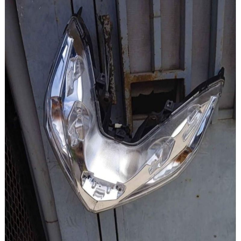 lampu reflektor Vario 125/150 old ori