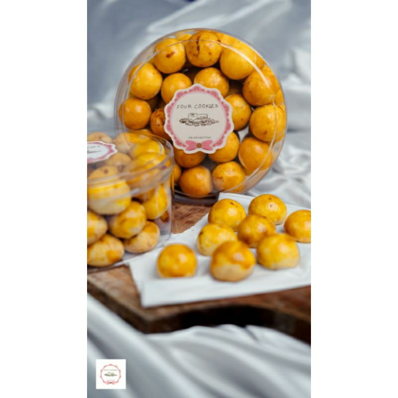 

KUE LEBARAN KUE KERING HAJATAN ENAK LEZAT MANIS GURIH