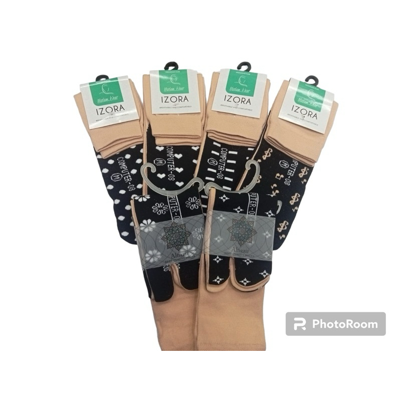 Setengah lusin kaos kaki muslimah