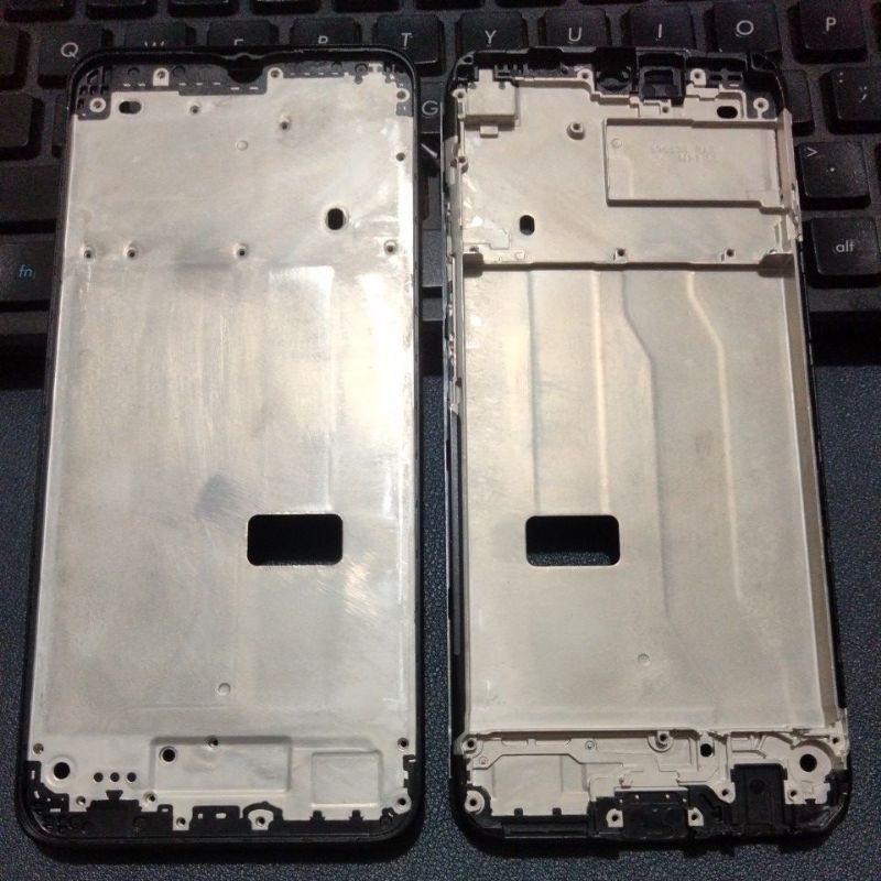FRAME LCD/TATAKAN TENGAH LCD REALME C12/REALME C15