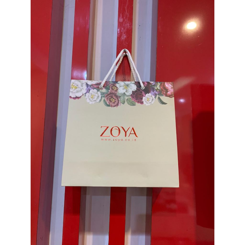 

Zoya Paper Bag Kecil Motif Rose Zoya - Kecil 25 x 24,5 cm