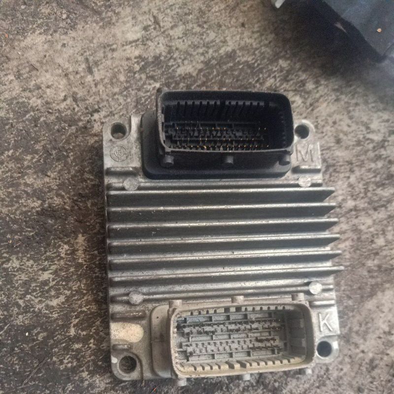 ecu chevrolet lova 2011