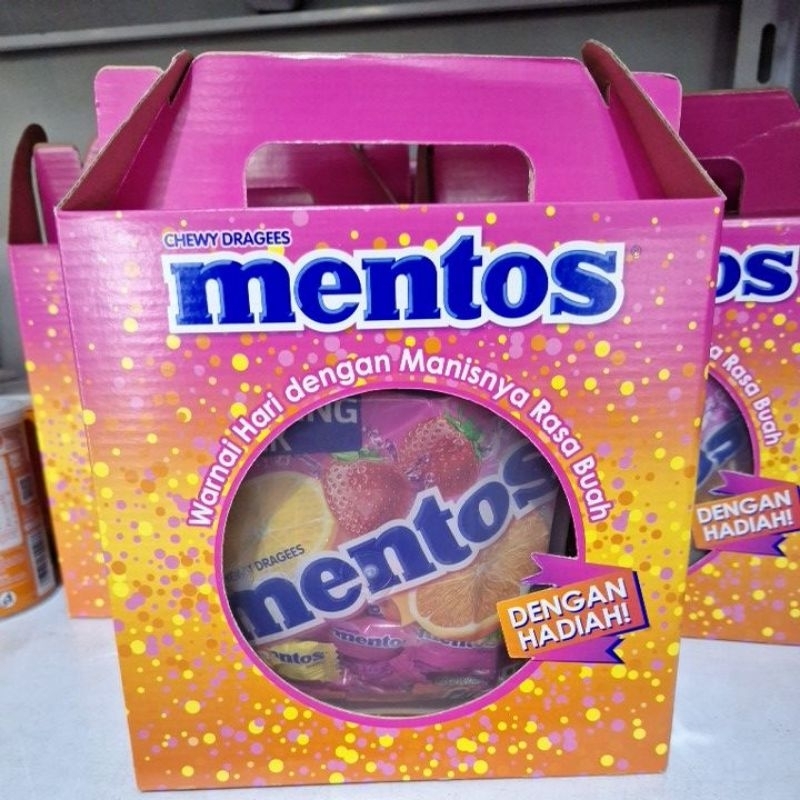 

MENTOS FRUIT CANDY GIFT 108 G (40 BUTIR) FREE SNACK BOX