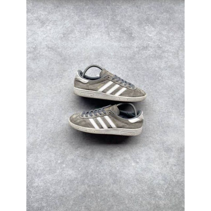 ADIDAS MUNCHEN GREY WHITE (harap membaca deskripsi dahulu)