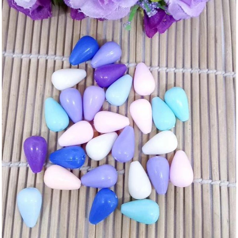 

manik tetes gembul 15 grm isi kurleb 24 buah