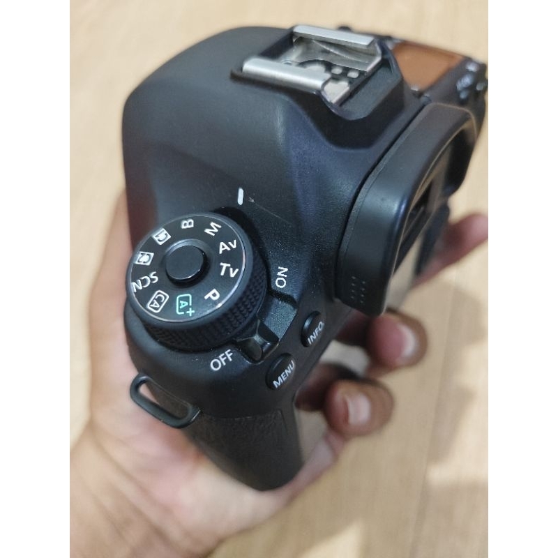 Canon 6D Body only like new