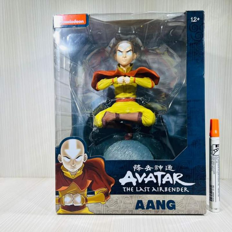 mainan action figure aang avatar the last air bender by mcfarlane originalFull artikulasidetail bagu