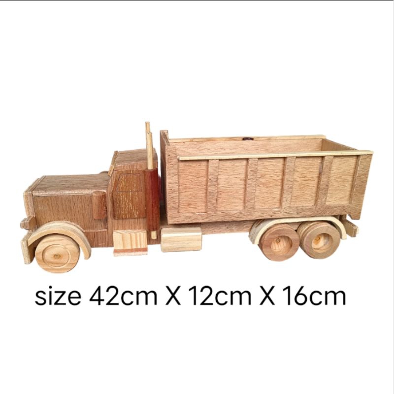 Mobilan Kayu Model DumpTruck