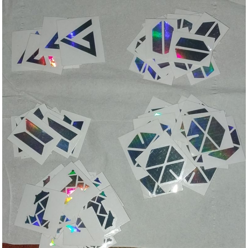 

LOGO STIKER HOLOGRAM BTS/EXO/SEVENTEEN/WANNA ONE
