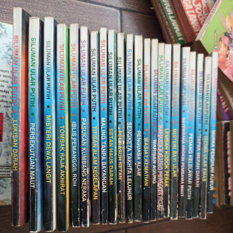 Siluman Ular Putih - 22 judul