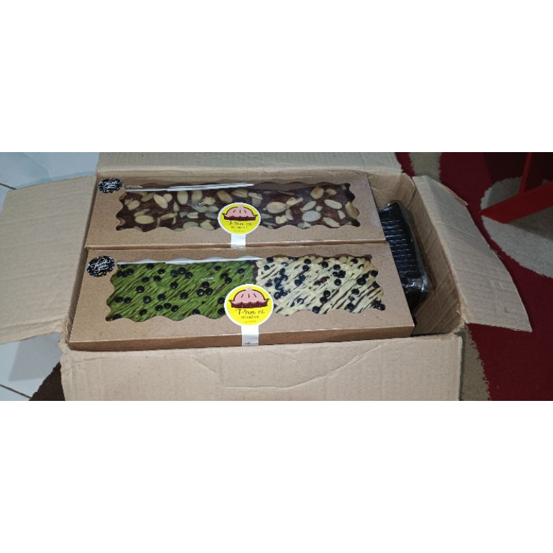 

Brownies Panggang Vanila & Green Tea Choco chip