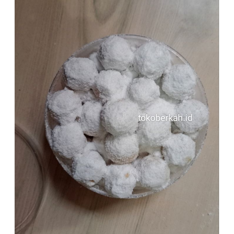 

KUE PUTRI SALJU HOME MADE /KUE KERING PREMIUM /CEMILAN LEBARAN /LUMER DIMULUT