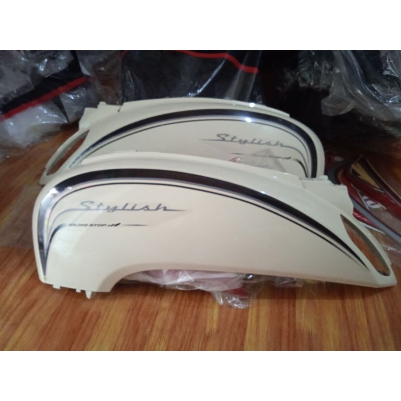 body scoopy fi esp 2015-2016 cream