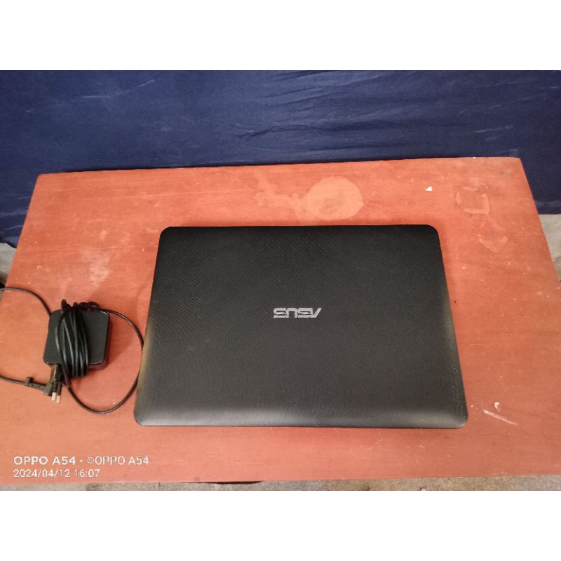 Laptop asus 14inc Ram 8