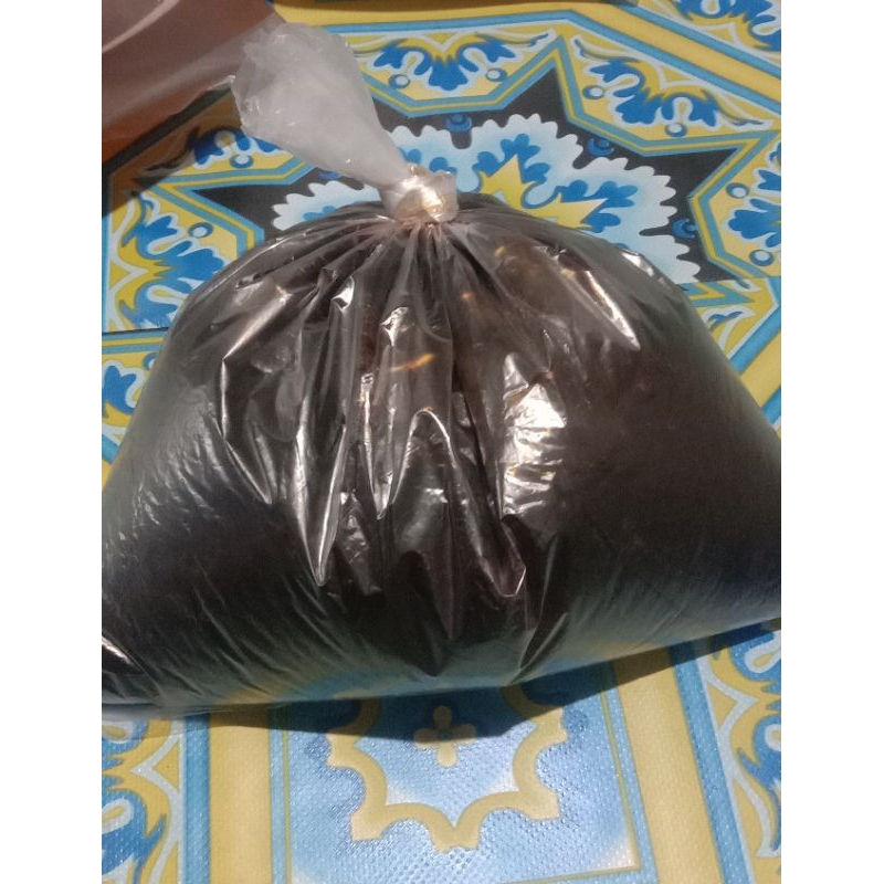 

Madu Hitam Asli Sumatera (Palembang)