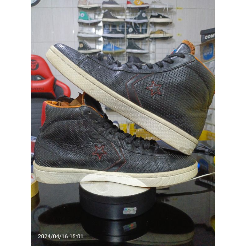 Converse High Leather Kulit Hitam Size 42,5