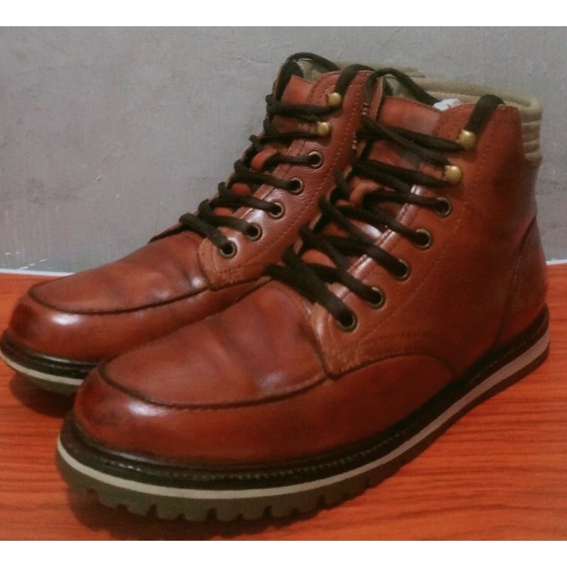 Sepatu boots kulit LACOSTE Brown Original