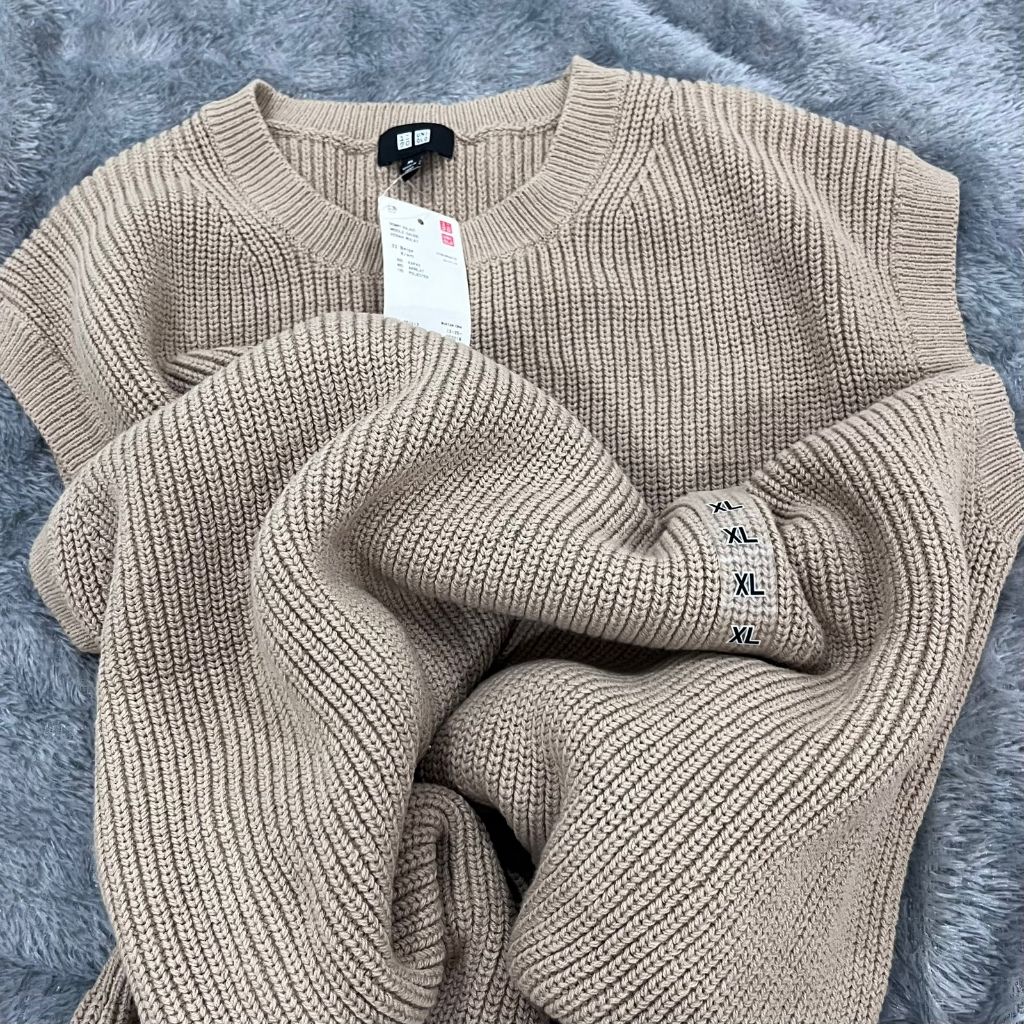 Uniqlo Original knit rompi rajut vest (XL)