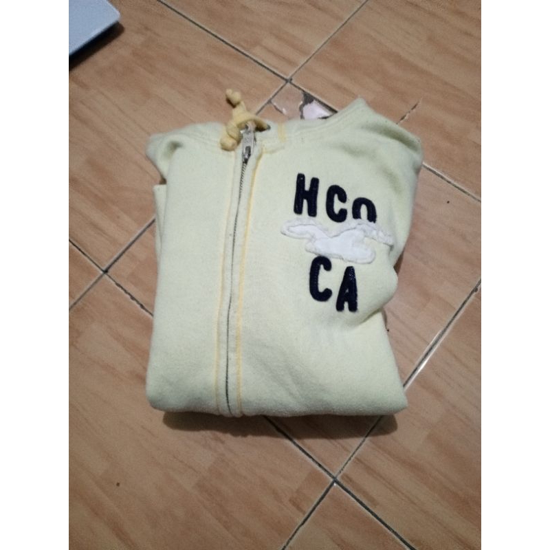 jaket Hollister sz s fit M