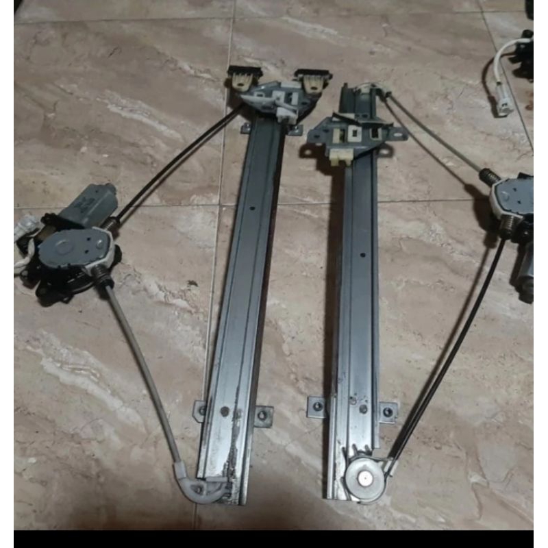 Regulator Motor Power Window Suzuki aerio baleno  Next G belakang kanan