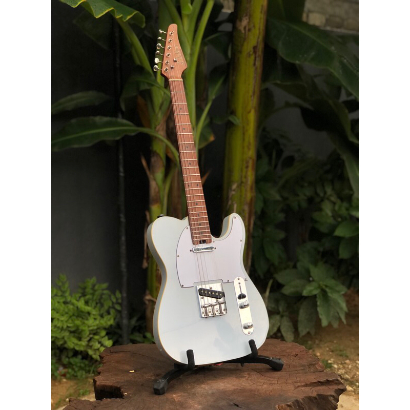 Soloking T1B Vintage II Telecaster - Sonic Blue Roasted Maple