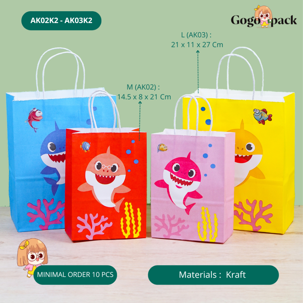 

Paper Bag Kantong Kertas Motif Baby Shark / Goodie Bag Kraft Hampers Souvenir Ulang Tahun Anak I AK02K2