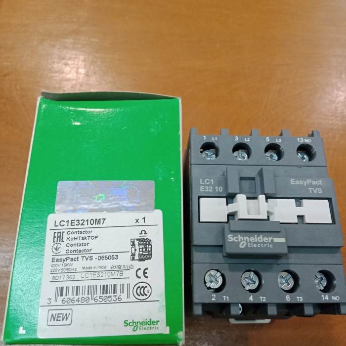 Schneider Contactor - Kontaktor LC1E3210M7