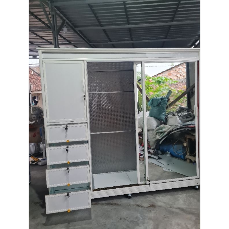 ALMARI PAKAIAN ALUMUNIUM PINTU SLEDING / LEMARI  PAKAIAN ALUMINIUM BAHAN ANTI RAYAP