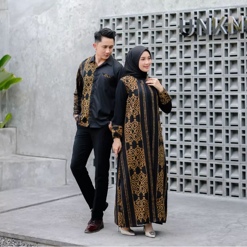 seat couple jepara - seat couple prewedding - couple