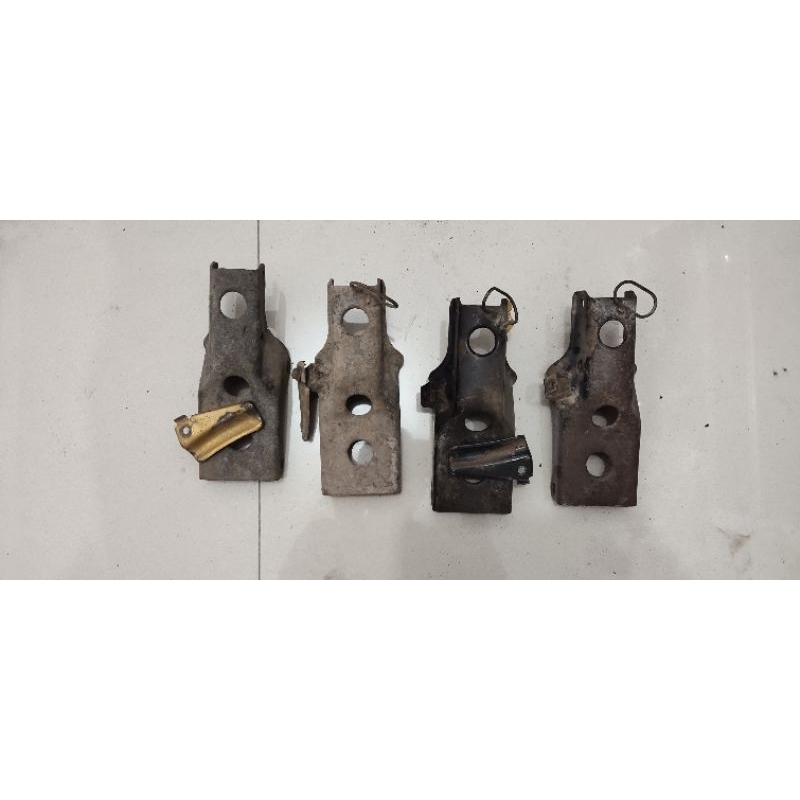 pangkon mesin tiger revo