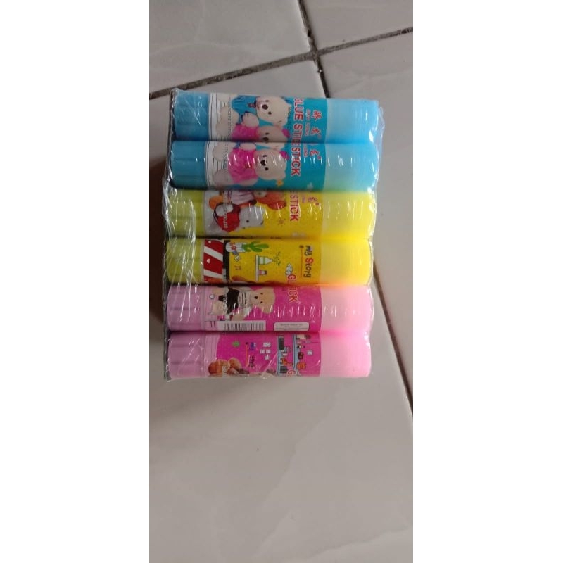 

Lem stik ukuran kecil
