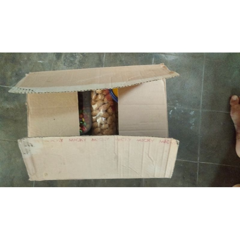 

ANEKA CEMILAN,MAKANAN KERING