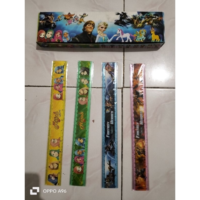 

Penggaris Karakter 30 CM (1 pcs)