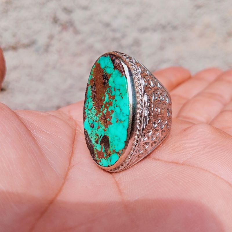 pirus persia urat emas