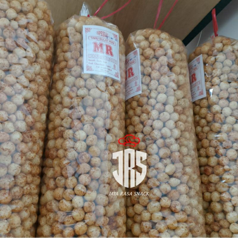 

JRS - Tahu Bulat Kering Renyah Pedas Original 250gram / Cemilan Tahu Bulat Mini Kering Renyah Nikmat Termurah