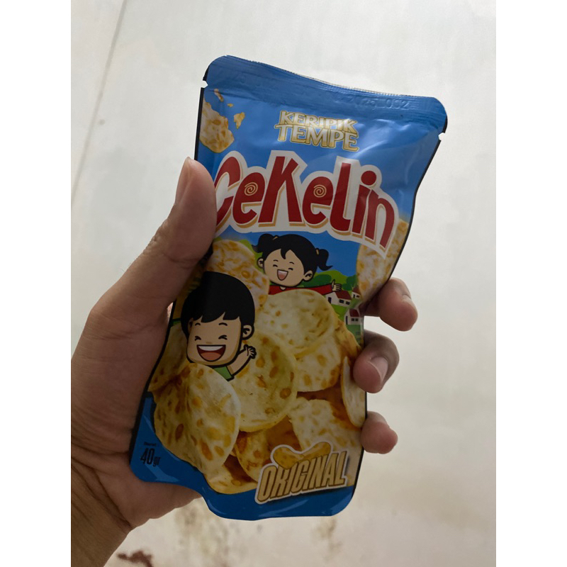 

CEKELIN KRIPIK TEMPE