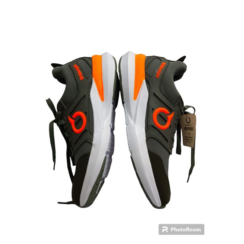 Ortuseight sepatu olahraga