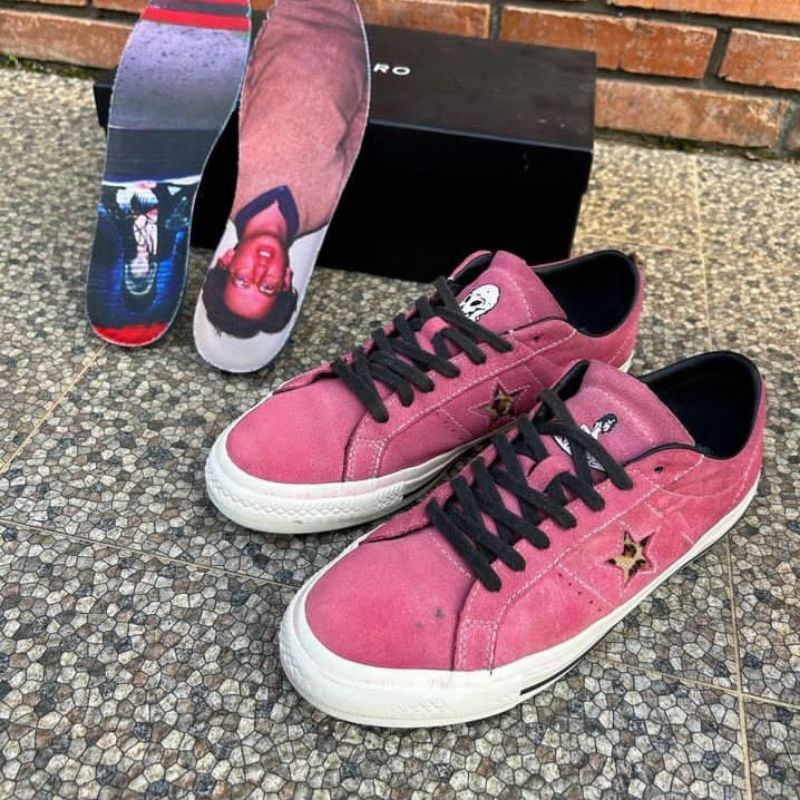 Converse One star pro sean pablo pink